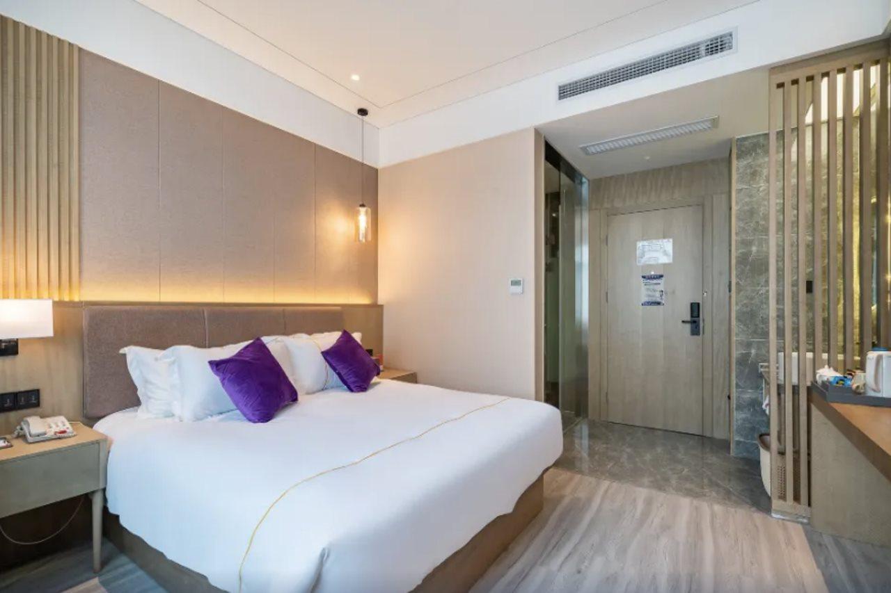 Отель Shenzhen Baoan Luxe Manor Экстерьер фото