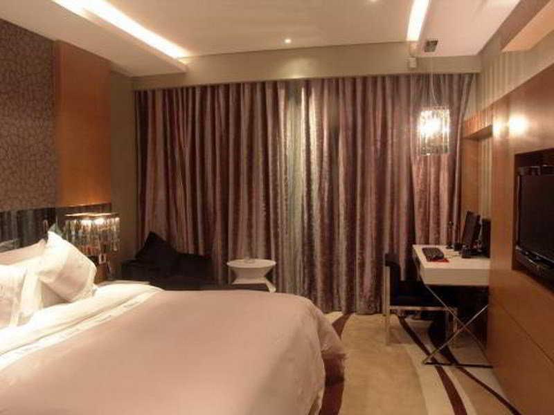 Отель Shenzhen Baoan Luxe Manor Экстерьер фото